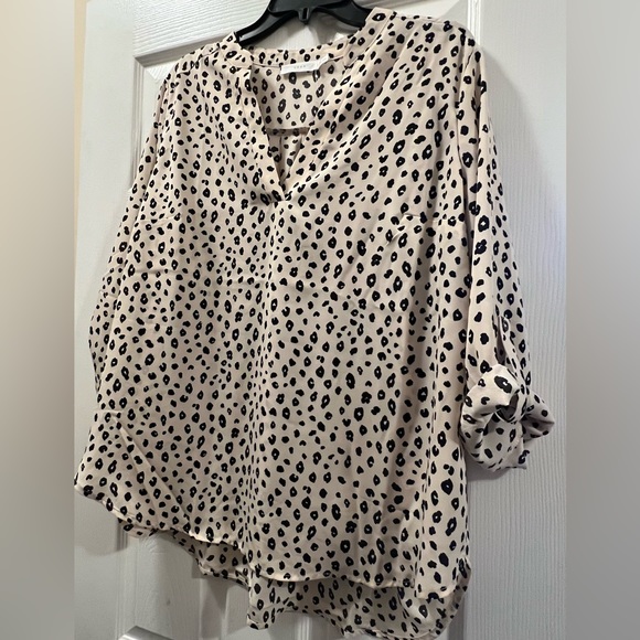Size 1x quarter length sleeve top - Picture 1 of 3